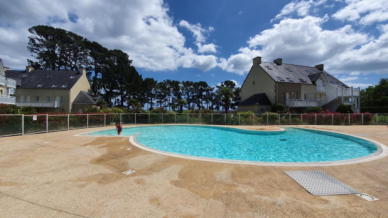 Vacances Ô Cap Coz - Jardin vue mer et piscine - Résidence Cap Azur Fouesnant Exterior foto