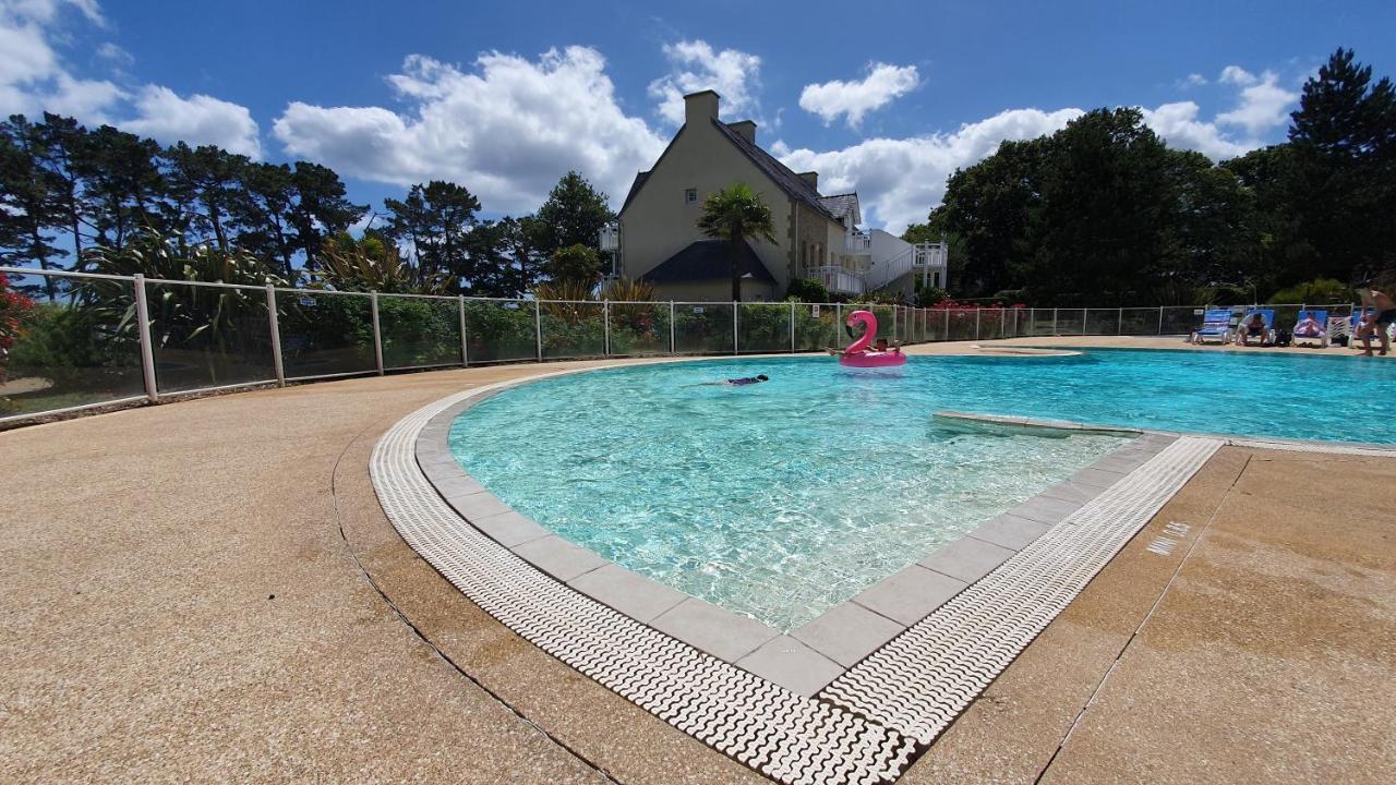 Vacances Ô Cap Coz - Jardin vue mer et piscine - Résidence Cap Azur Fouesnant Exterior foto
