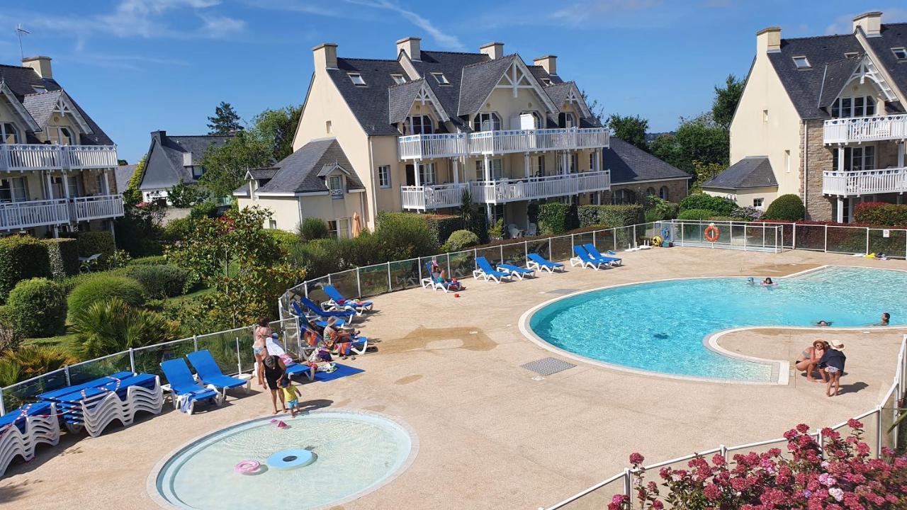 Vacances Ô Cap Coz - Jardin vue mer et piscine - Résidence Cap Azur Fouesnant Exterior foto